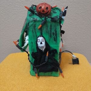 Green Scary Haunted House/Lights Size:OS   Handmade
